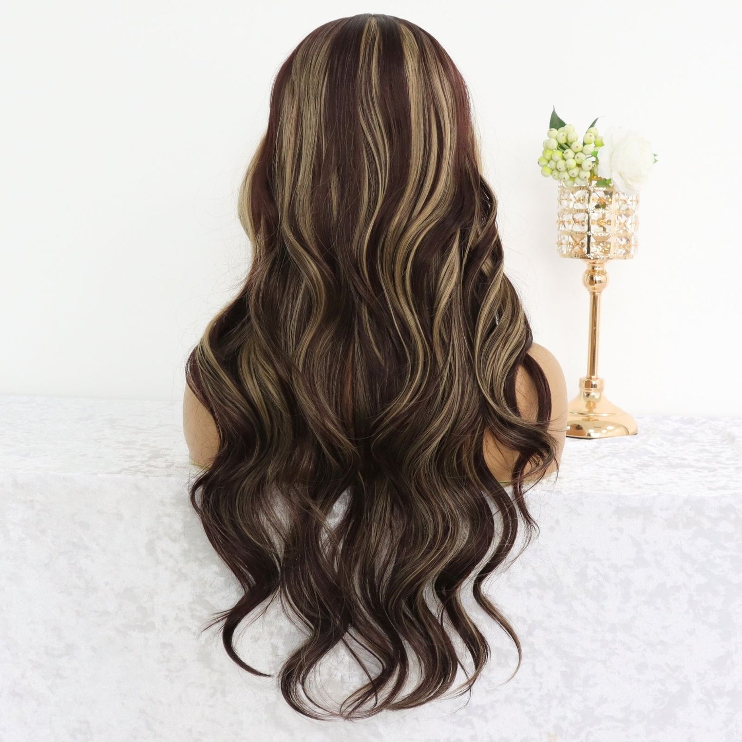 Hazelnut Lace Front Wig with Honey Blonde Highlight Long Wavy Synthetic Wig Loose Curls Heat-Resistant & Pre-Plucked Hairline Wig 13x4 HD Transparent Free Part Natural Looking 24"